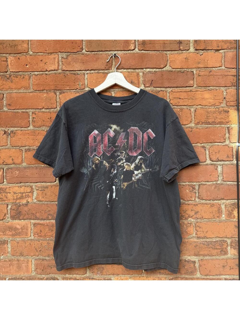 vintage AC/DC black ice tour t shirt 2008-2009 L